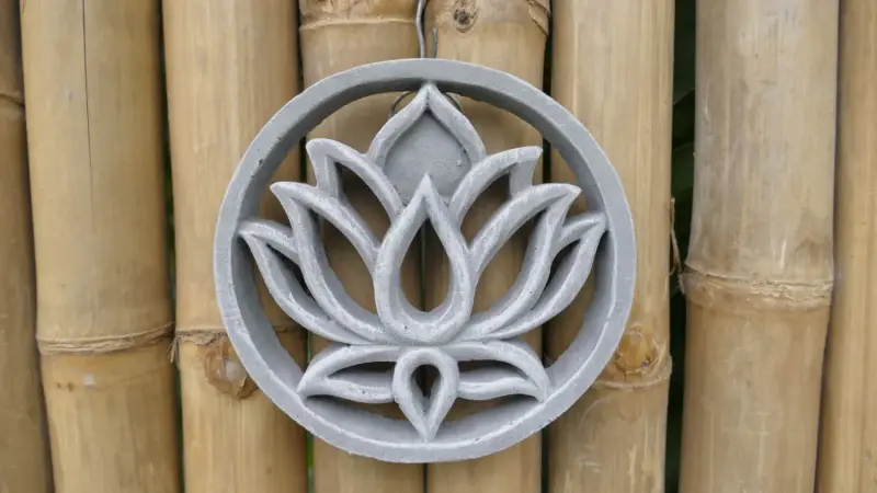 Product image 1 of the product “Lotus - Plaque - Lotus flower, Ø 15 cm | cast stone ”